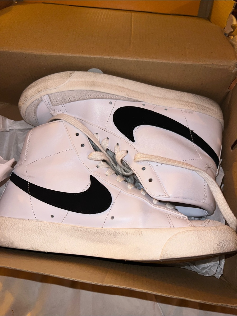 Nike Shoes Blazer Mid ’77 – White/Black/Sail – Women’s 7